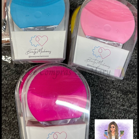 Silicone electric facial brush. Perfect for clogged pores, acne, excess oil, - Picture 9 of 9